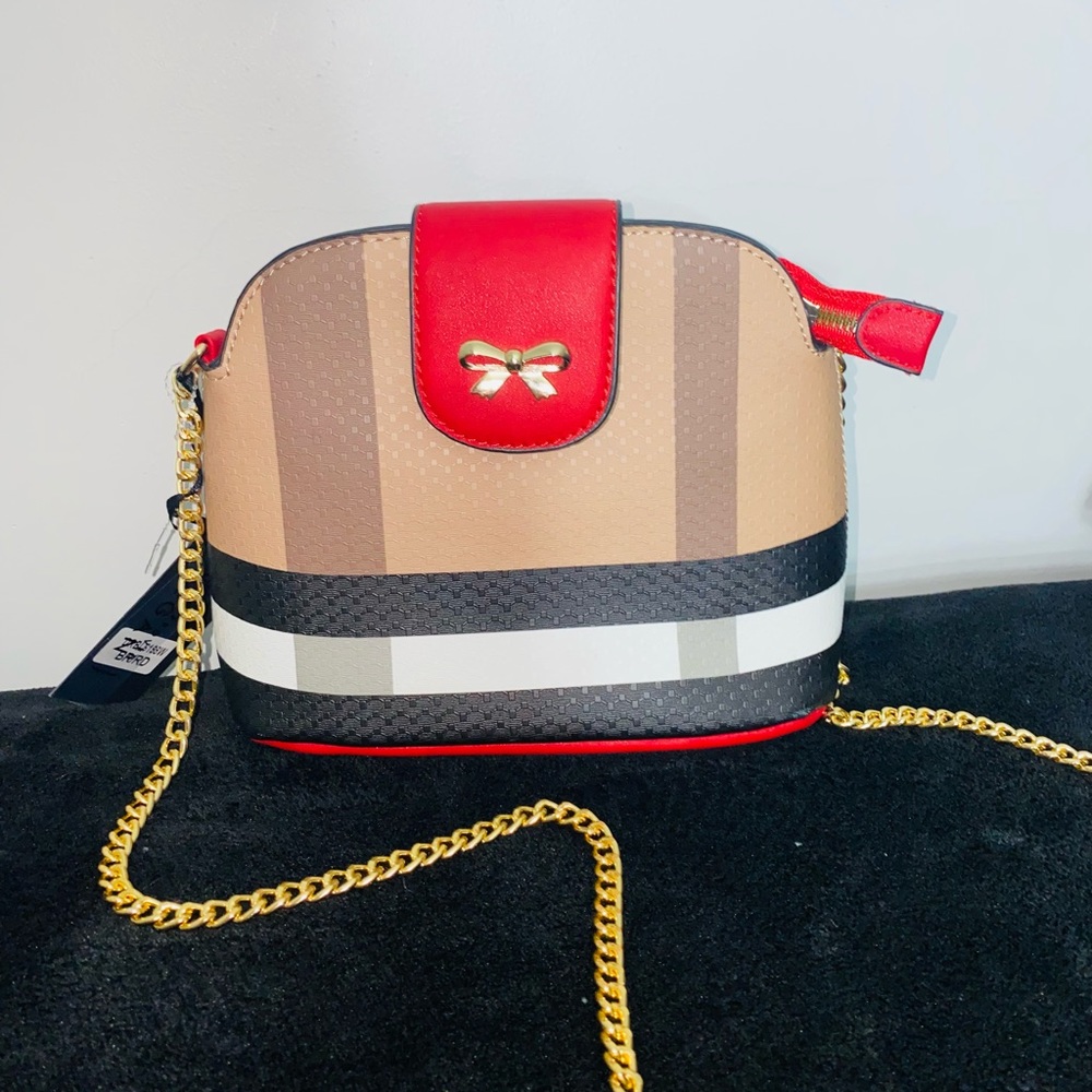 Crossbody purse
